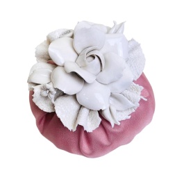 Bomboniera matrimonio rosa Capodimonte pouf